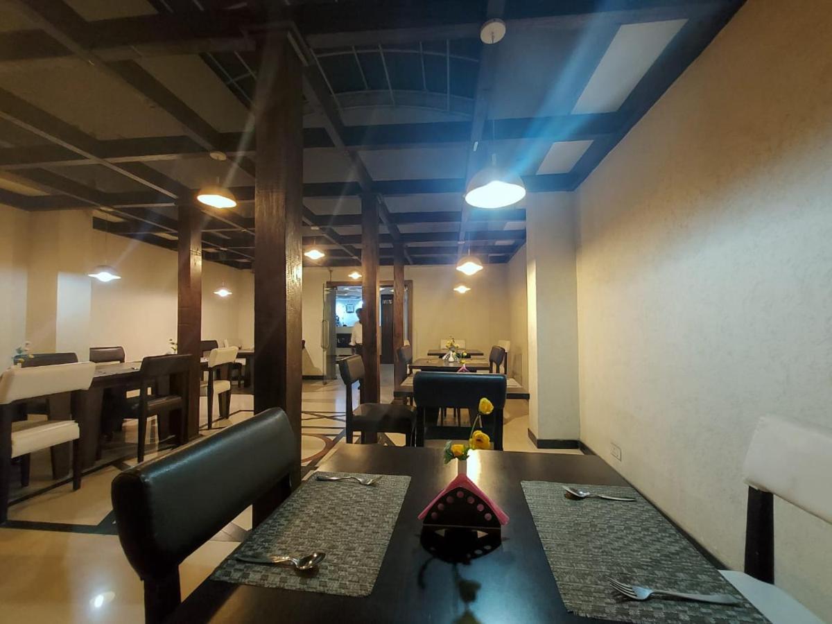 Orbit Hotel - Bagdogra Esterno foto