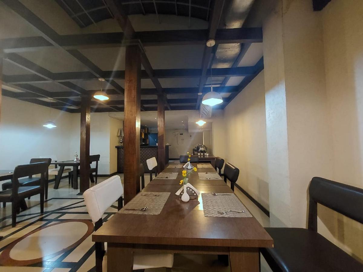 Orbit Hotel - Bagdogra Esterno foto